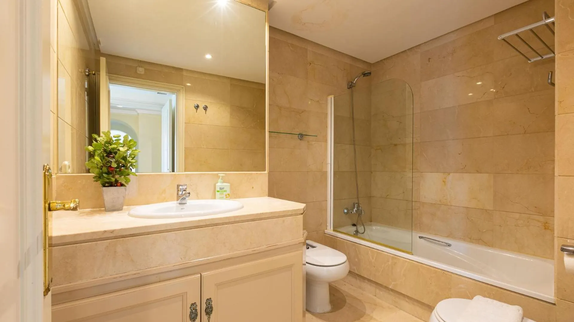 Puerto Banus, Marina Banus, 2Br, 2Bth, Pool, Parking, Marbella, 1J Apartamento 0*, Marbella